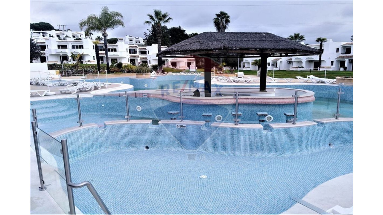 Apartamento T1 para Venda em Albufeira e Olhos de Água Foto 9