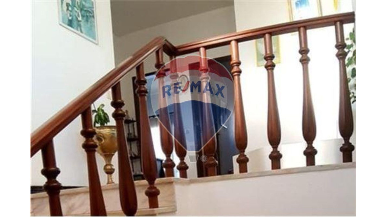 Moradia T5 para Venda em Silves Foto 5