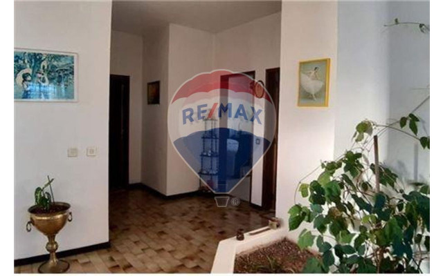 Moradia T5 para Venda em Silves