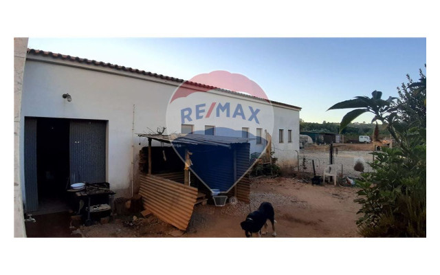Moradia T5 para Venda em Silves