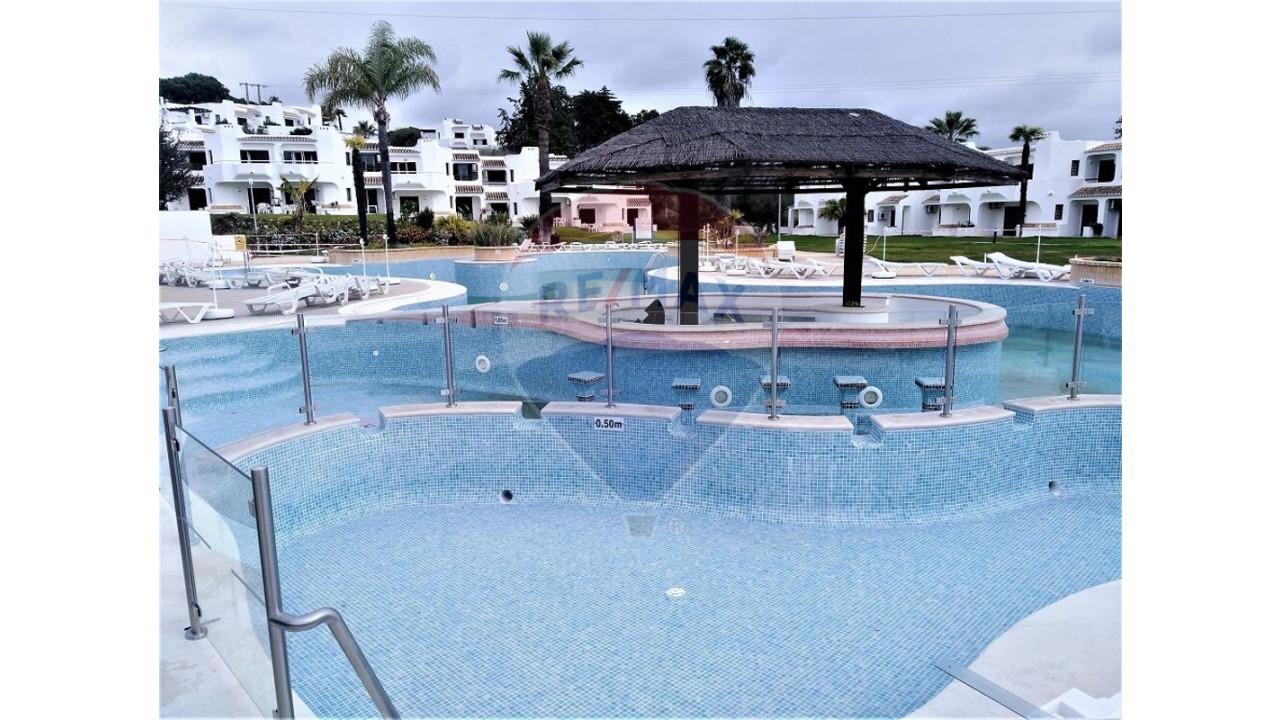 Apartamento T1 para Venda em Albufeira e Olhos de Água Foto 2