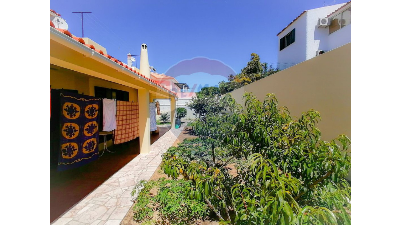 Moradia T5 para Venda em Albufeira e Olhos de Água Foto 18