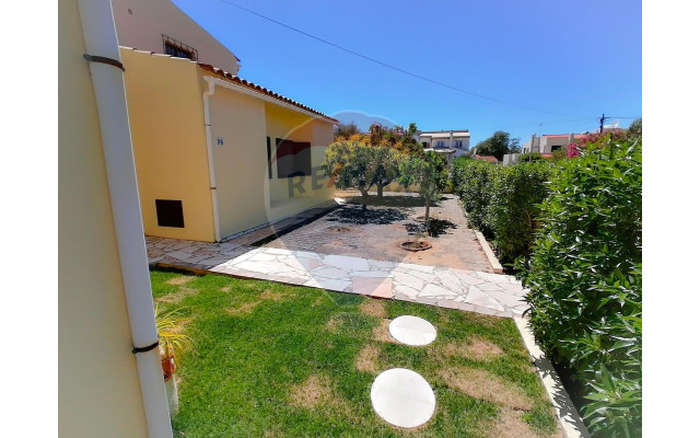 Moradia T5 para Venda em Albufeira e Olhos de Água