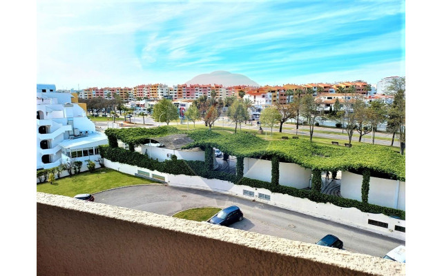 Apartamento para Venda em Albufeira e Olhos de Água