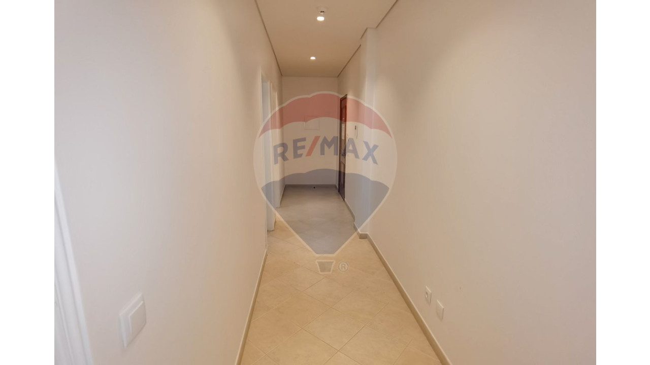 Apartamento T2 para Venda em Albufeira e Olhos de Água Foto 4