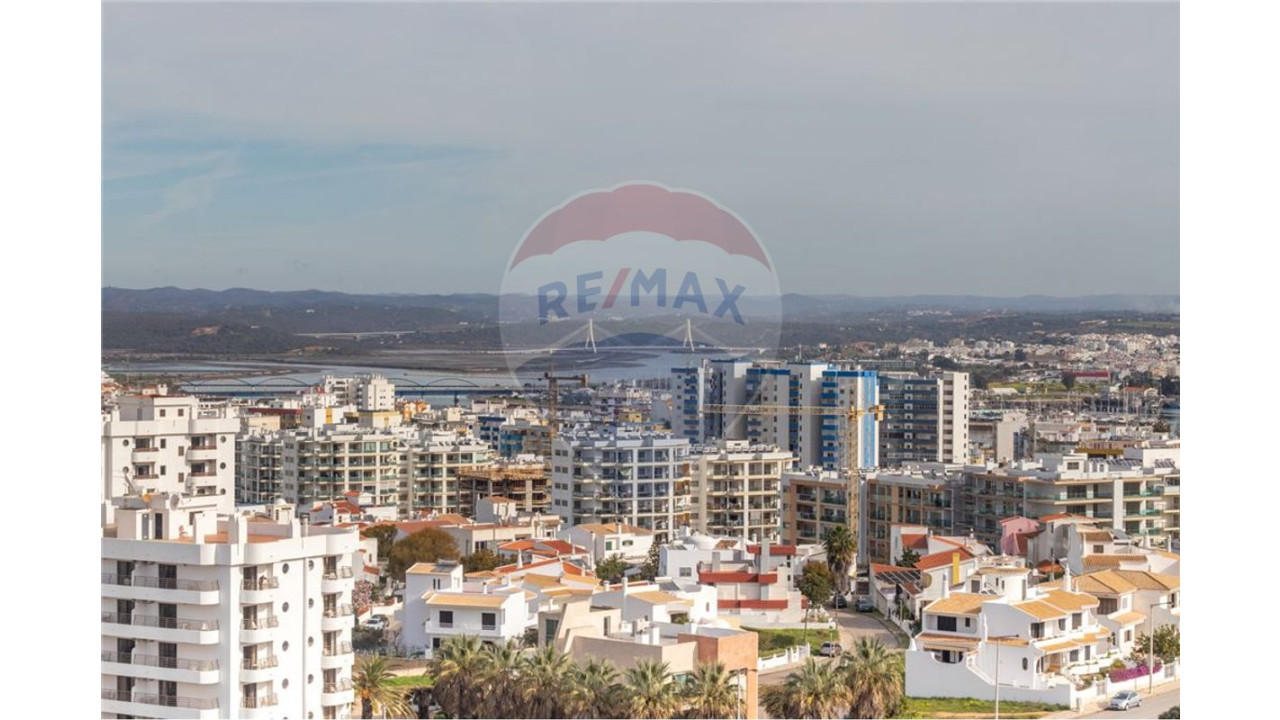 Apartamento T4 para Venda em Portimão Foto 27