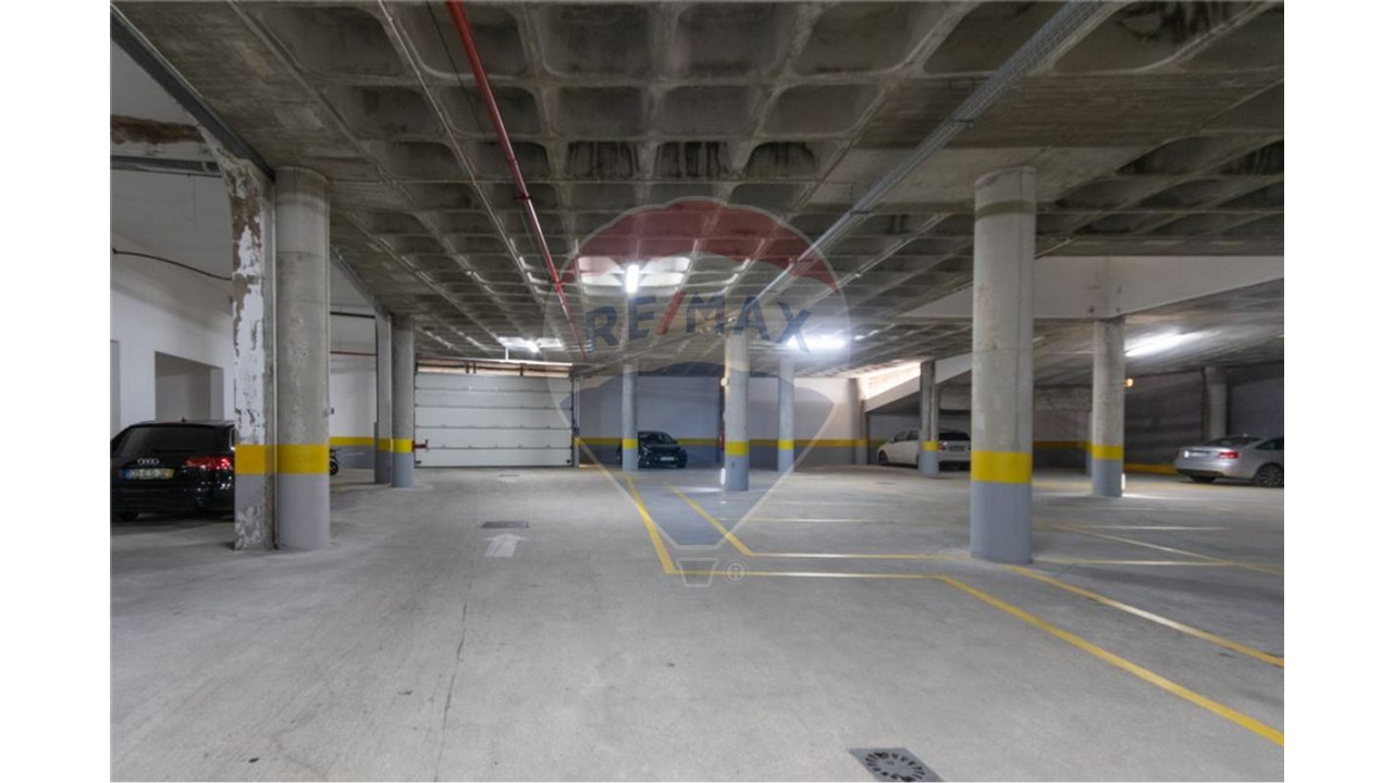 Apartamento T4 para Venda em Portimão Foto 28