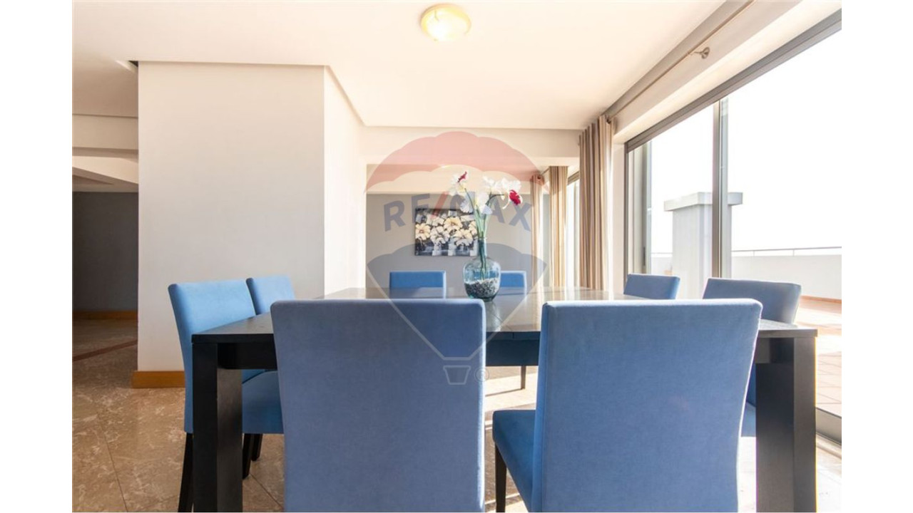 Apartamento T4 para Venda em Portimão Foto 18