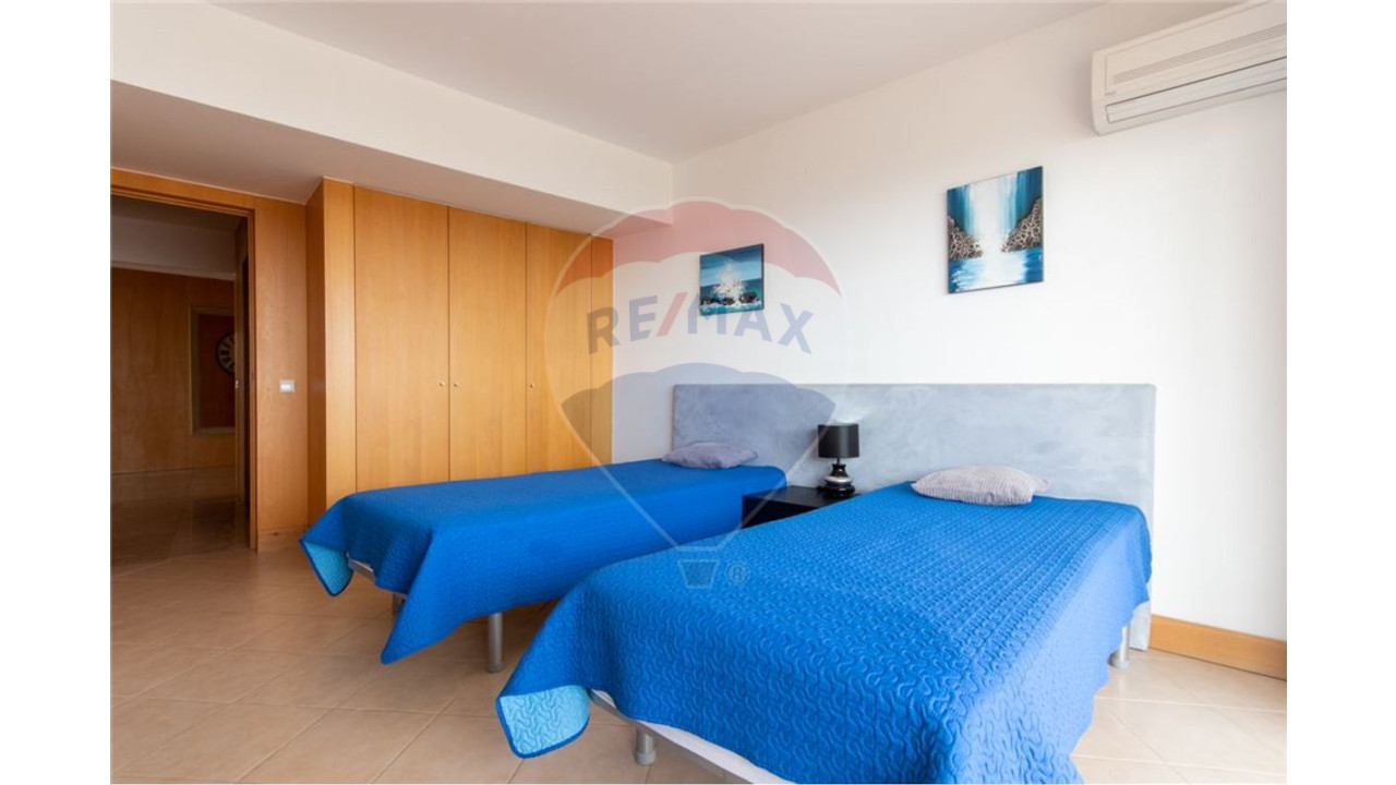 Apartamento T4 para Venda em Portimão Foto 15