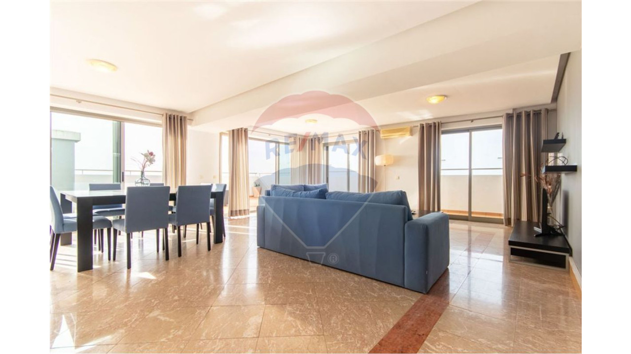 Apartamento T4 para Venda em Portimão Foto 16