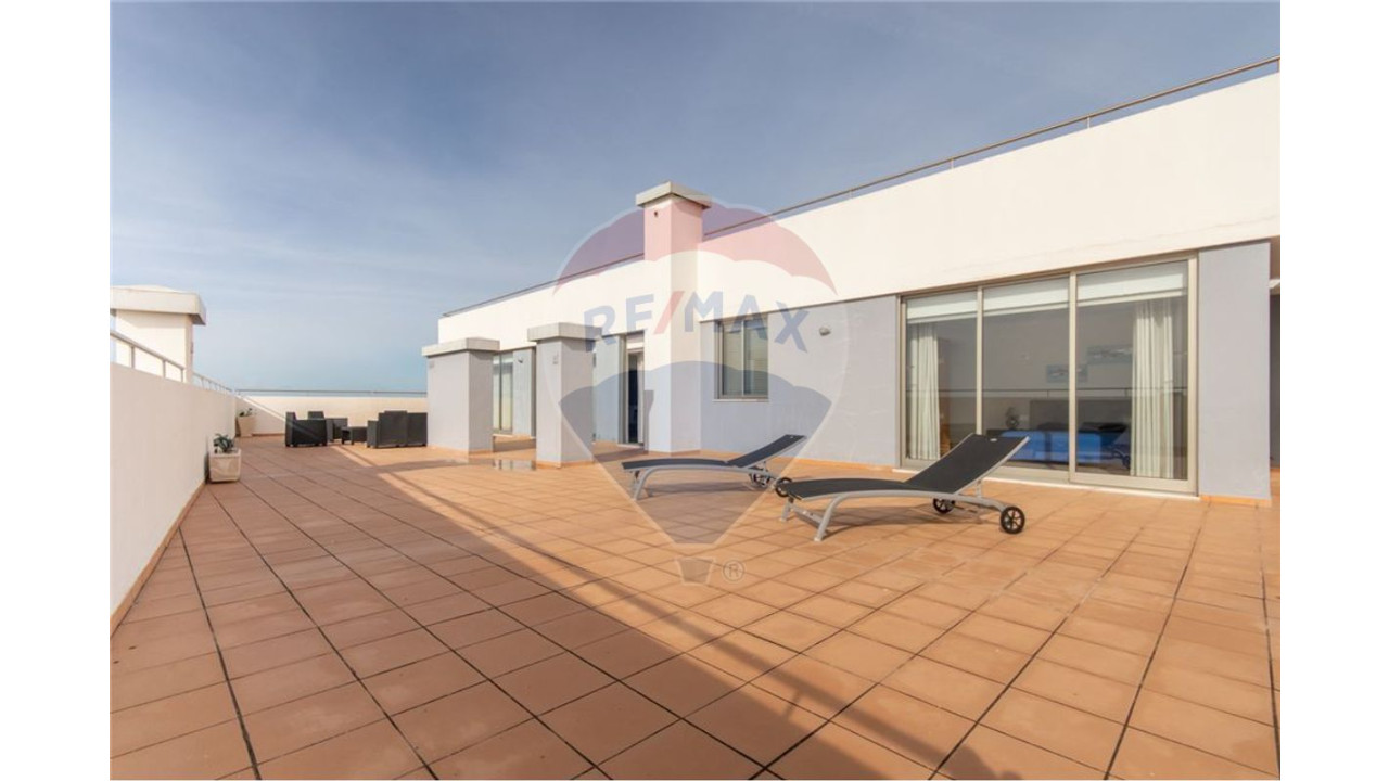 Apartamento T4 para Venda em Portimão Foto 23