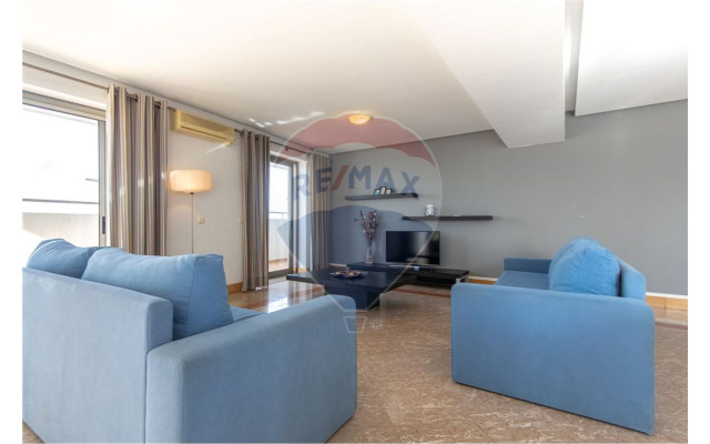 Apartamento T4 para Venda em Portimão