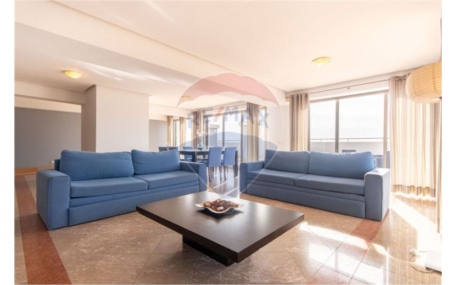 Apartamento T4 para Venda em Portimão