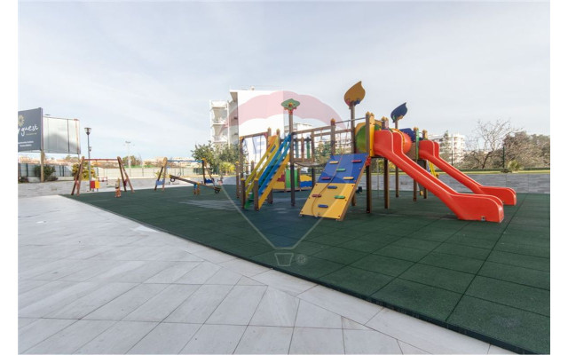 Apartamento T4 para Venda em Portimão