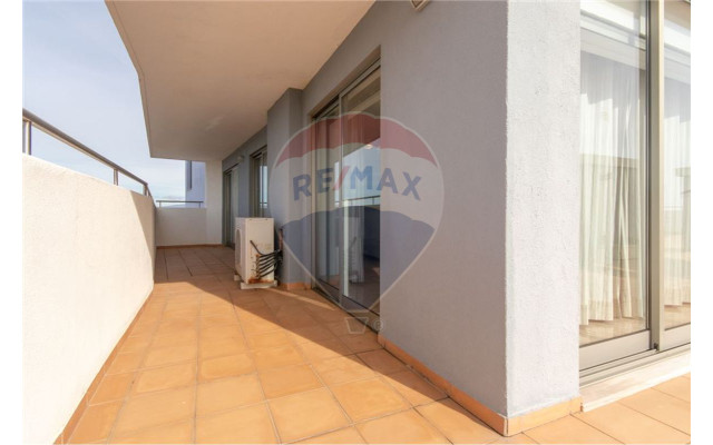 Apartamento T4 para Venda em Portimão