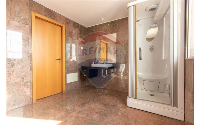 Apartamento T4 para Venda em Portimão