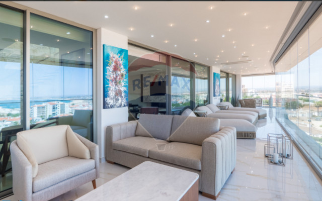 Apartamento T4 para Venda em Lagos (São Sebastião e Santa Maria)