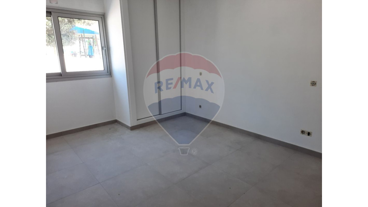 Apartamento T2 para Venda em Albufeira e Olhos de Água Foto 7
