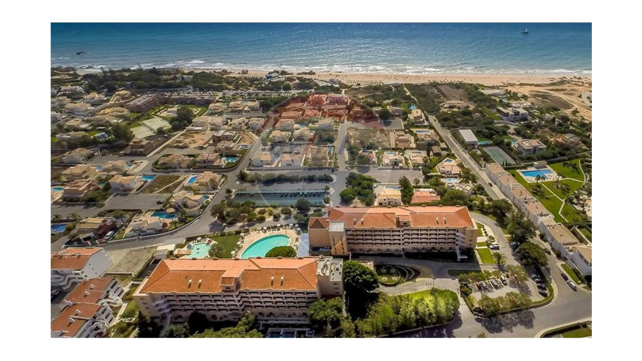 Apartamento T1 para Venda em Guia Foto 2