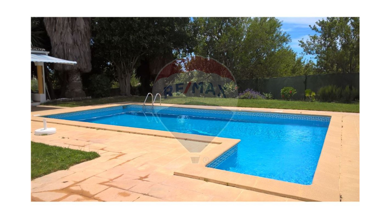 Moradia T3 para Venda em Boliqueime Foto 4
