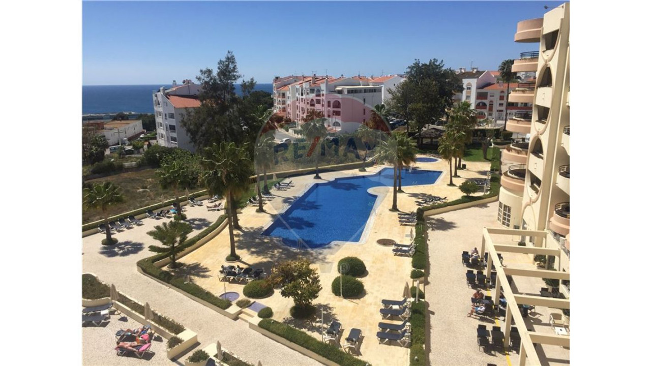 Apartamento T1 para Arrendamento em Guia Foto 4