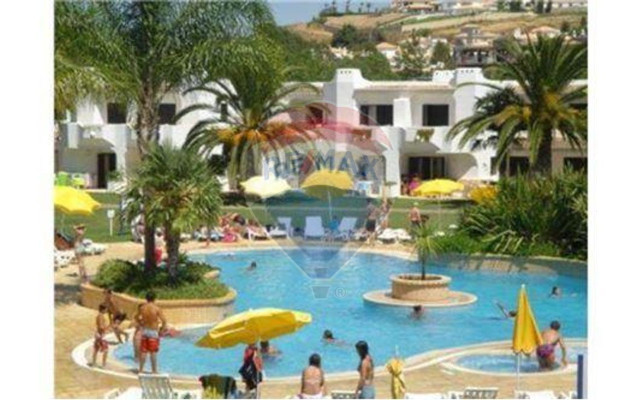 Apartamento T1 para Venda em Albufeira e Olhos de Água