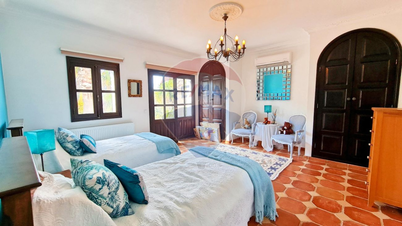 Moradia T6 para Venda em São Barnabe Foto 26