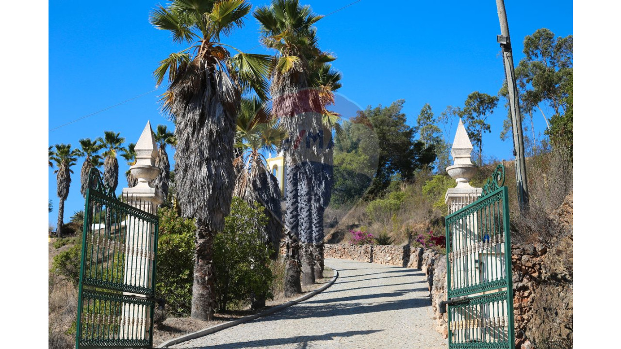Moradia T6 para Venda em São Barnabe Foto 3