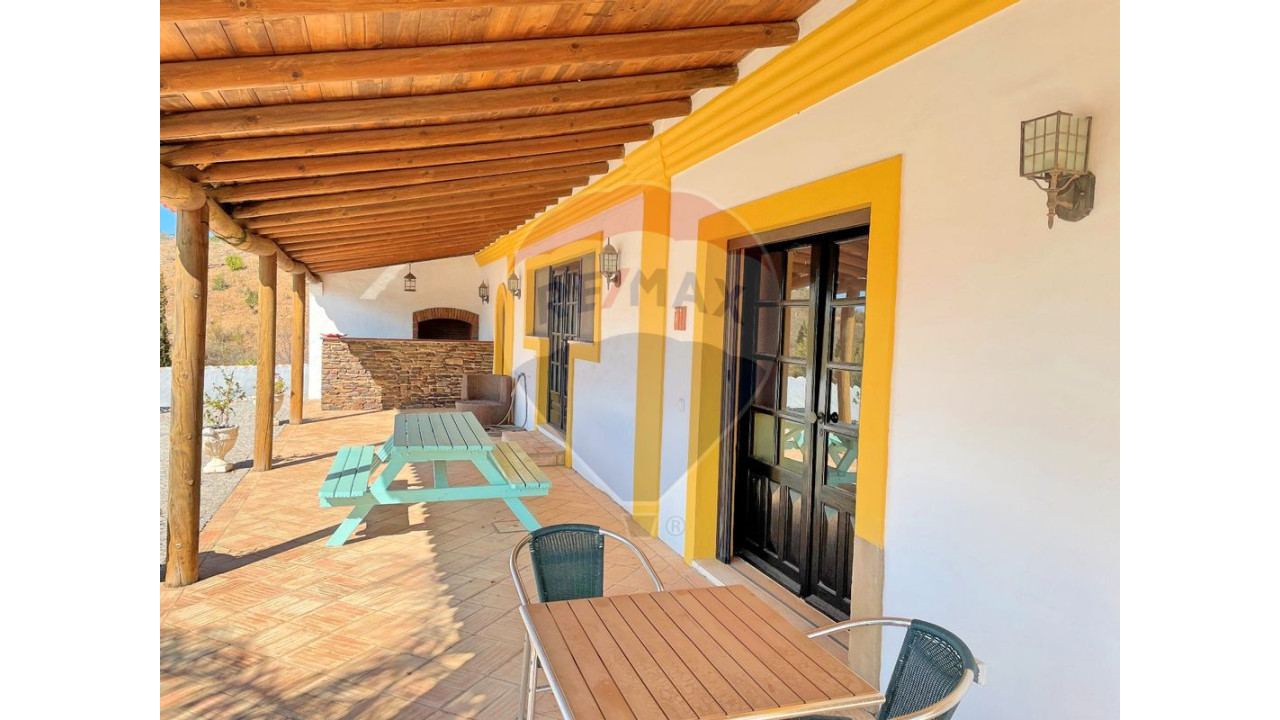 Moradia T6 para Venda em São Barnabe Foto 22