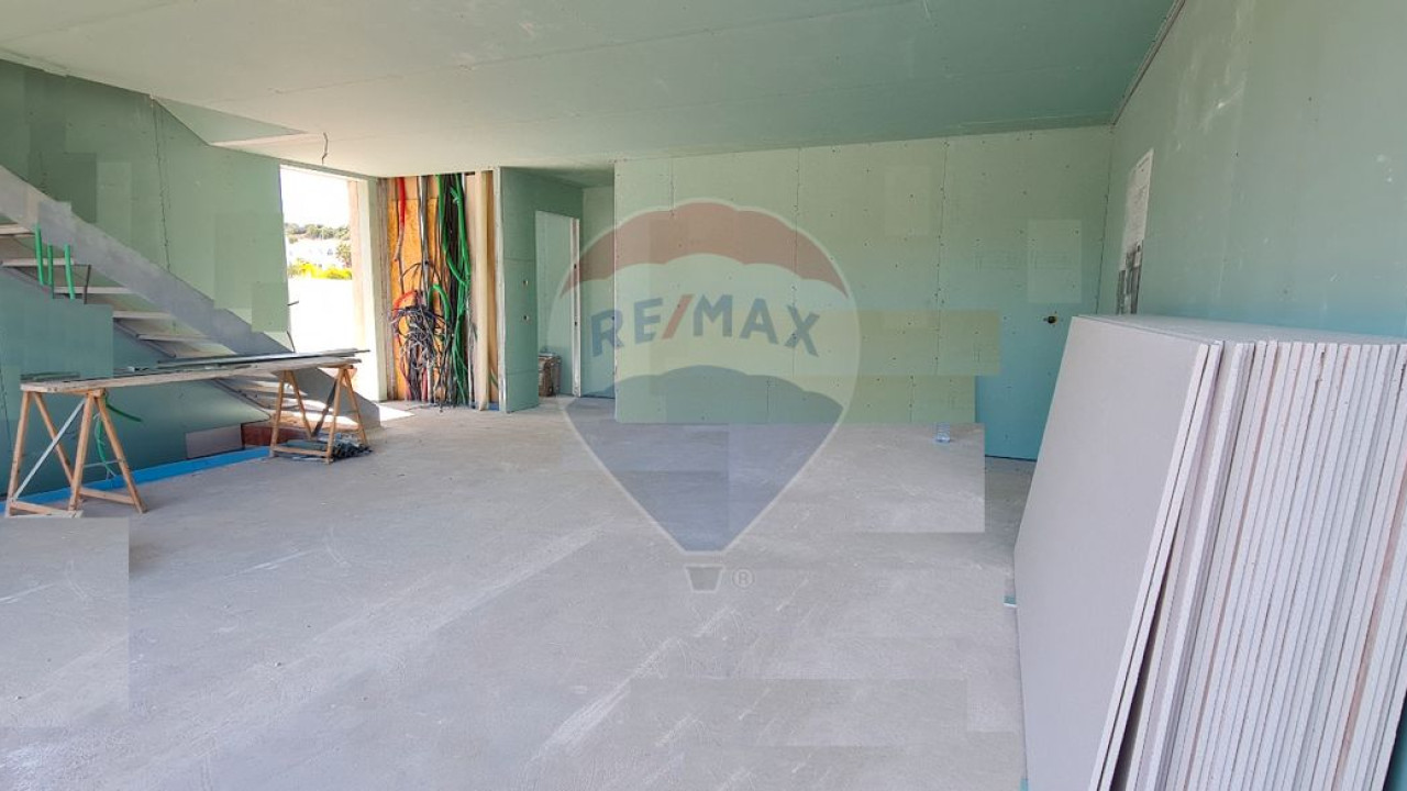 Moradia T3 para Venda em Albufeira e Olhos de Água Foto 27