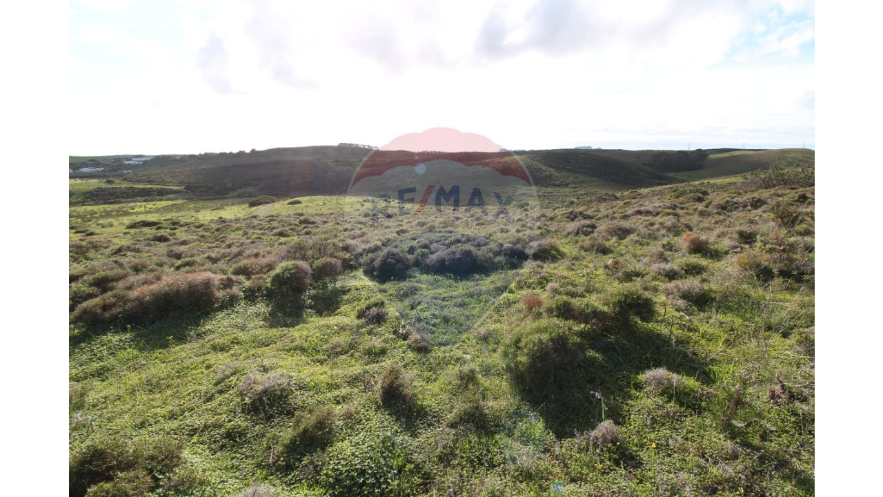 Terreno P/ Prédio para Venda em Vila do Bispo e Raposeira Foto 1