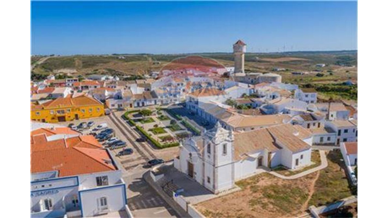 Terreno P/ Prédio para Venda em Budens Foto 10