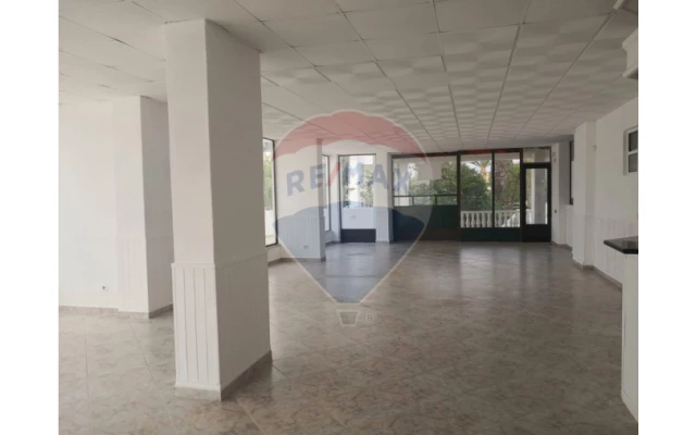 Loja para Venda em Albufeira e Olhos de Água Foto 4