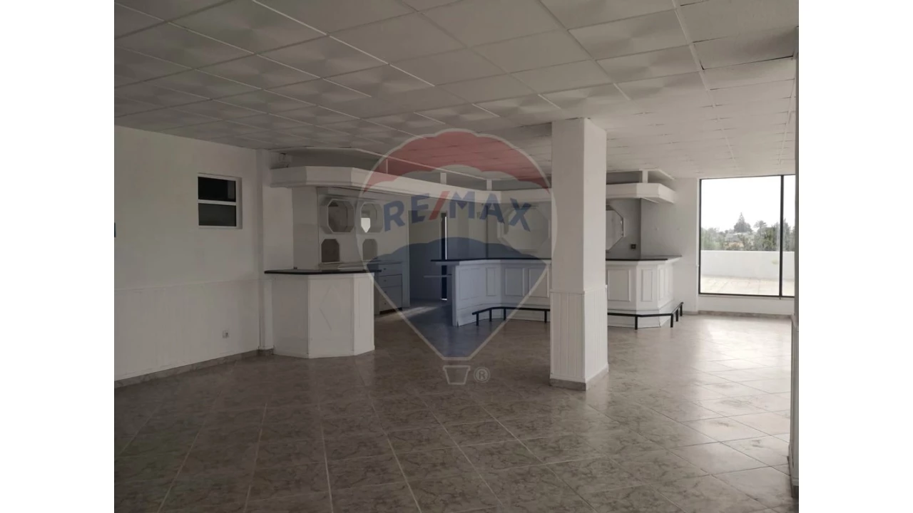 Loja para Venda em Albufeira e Olhos de Água Foto 5