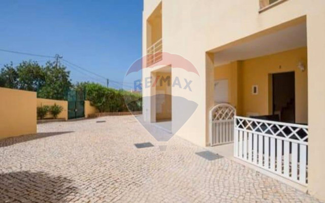 Moradia T2 para Venda em Albufeira e Olhos de Água