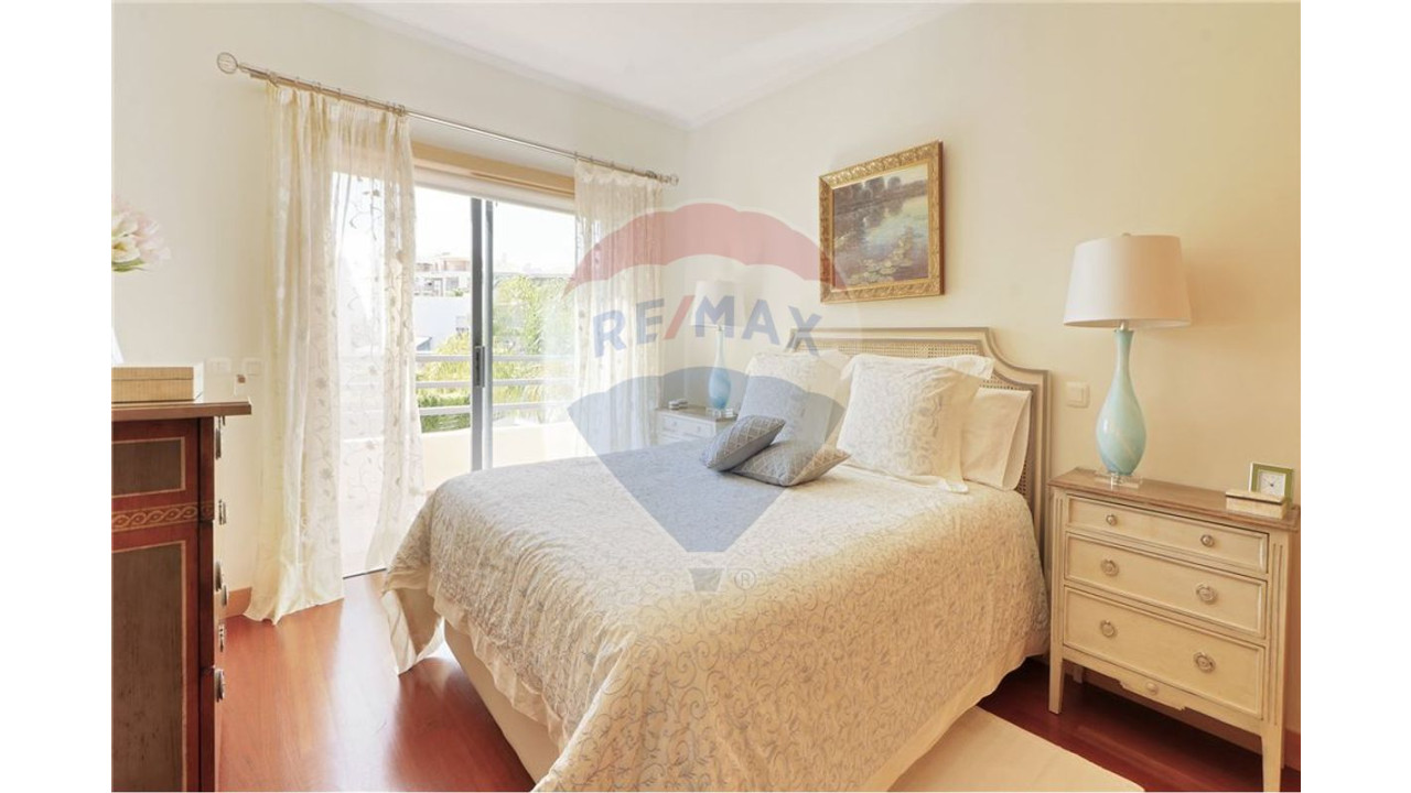 Moradia T4 para Venda em Albufeira e Olhos de Água Foto 22