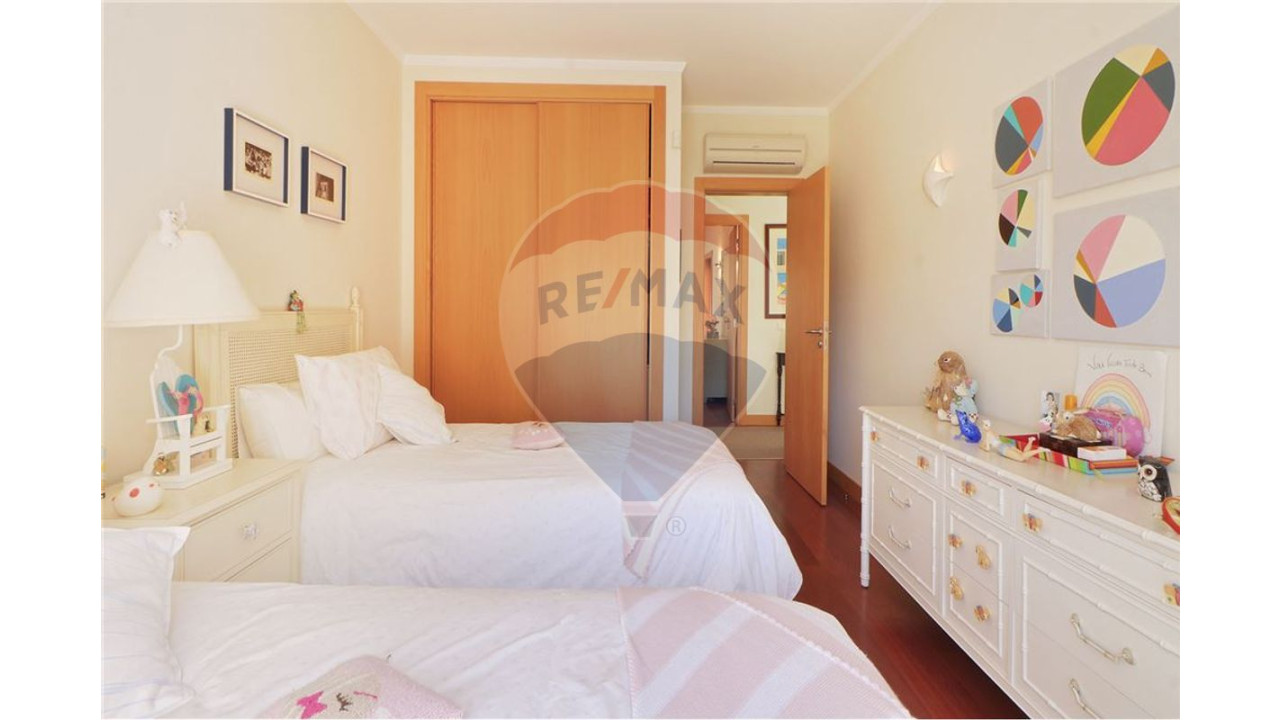 Moradia T4 para Venda em Albufeira e Olhos de Água Foto 18