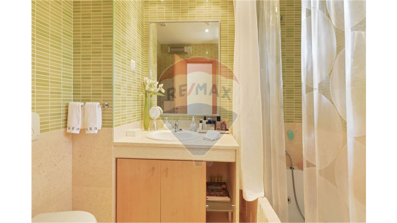 Moradia T4 para Venda em Albufeira e Olhos de Água Foto 21