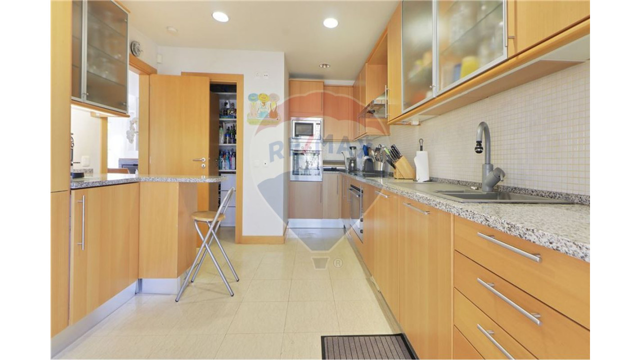 Moradia T4 para Venda em Albufeira e Olhos de Água Foto 10
