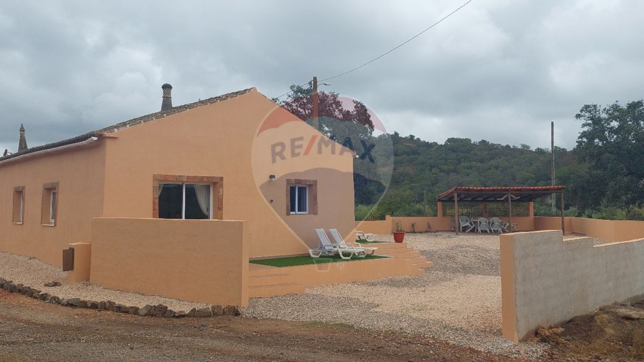 Moradia T3 para Venda em São Bartolomeu de Messines Foto 2