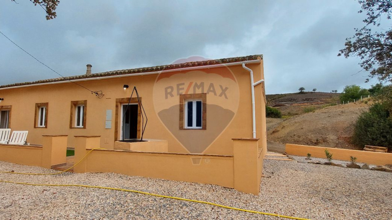 Moradia T3 para Venda em São Bartolomeu de Messines Foto 33