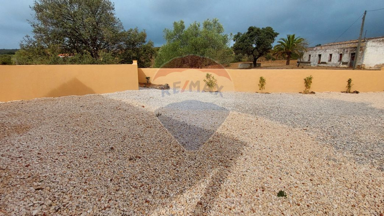 Moradia T3 para Venda em São Bartolomeu de Messines Foto 37