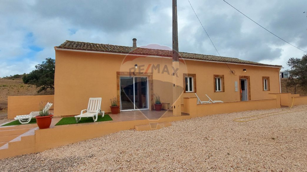 Moradia T3 para Venda em São Bartolomeu de Messines Foto 8