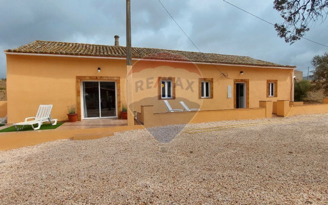 Moradia T3 para Venda em São Bartolomeu de Messines
