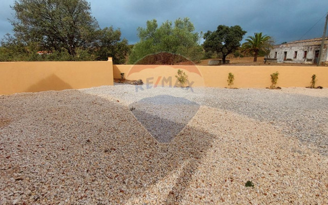 Moradia T3 para Venda em São Bartolomeu de Messines