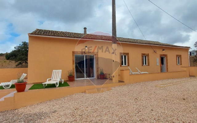 Moradia T3 para Venda em São Bartolomeu de Messines