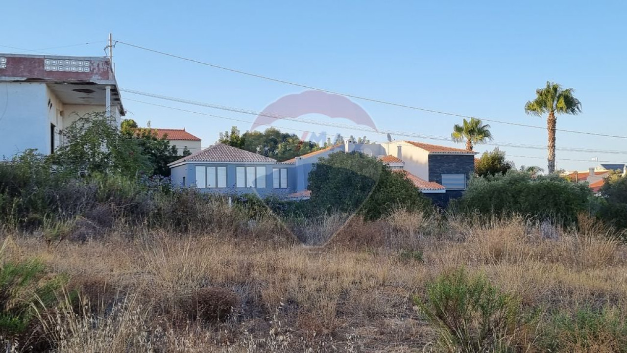 Terreno P/ Prédio para Venda em Quarteira