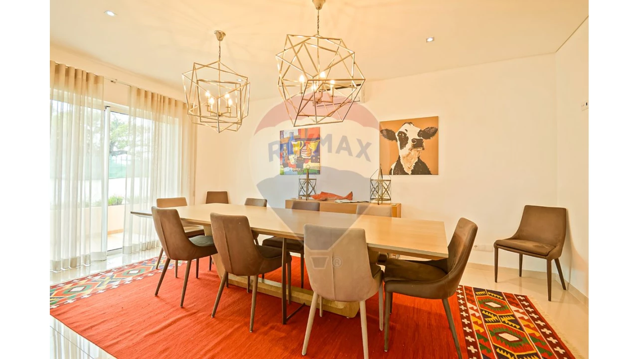 Moradia T7 para Arrendamento em Albufeira e Olhos de Água Foto 5