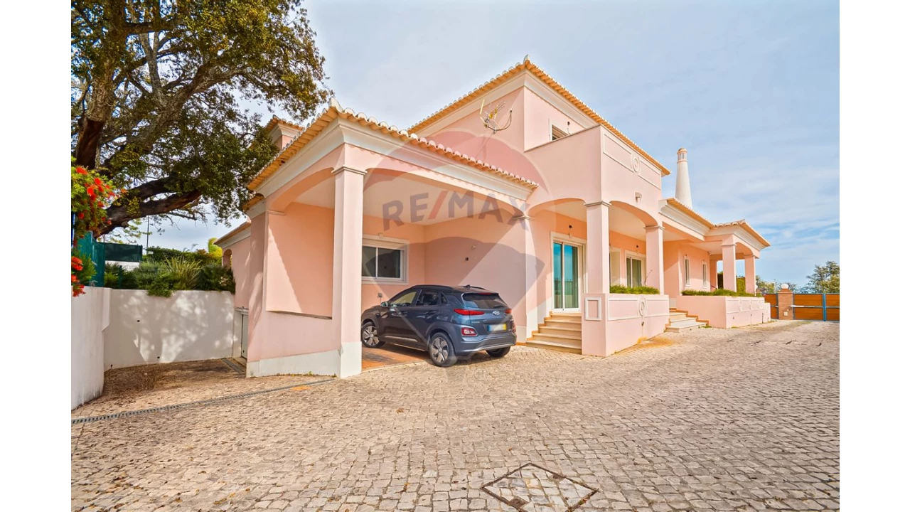 Moradia T7 para Arrendamento em Albufeira e Olhos de Água Foto 2