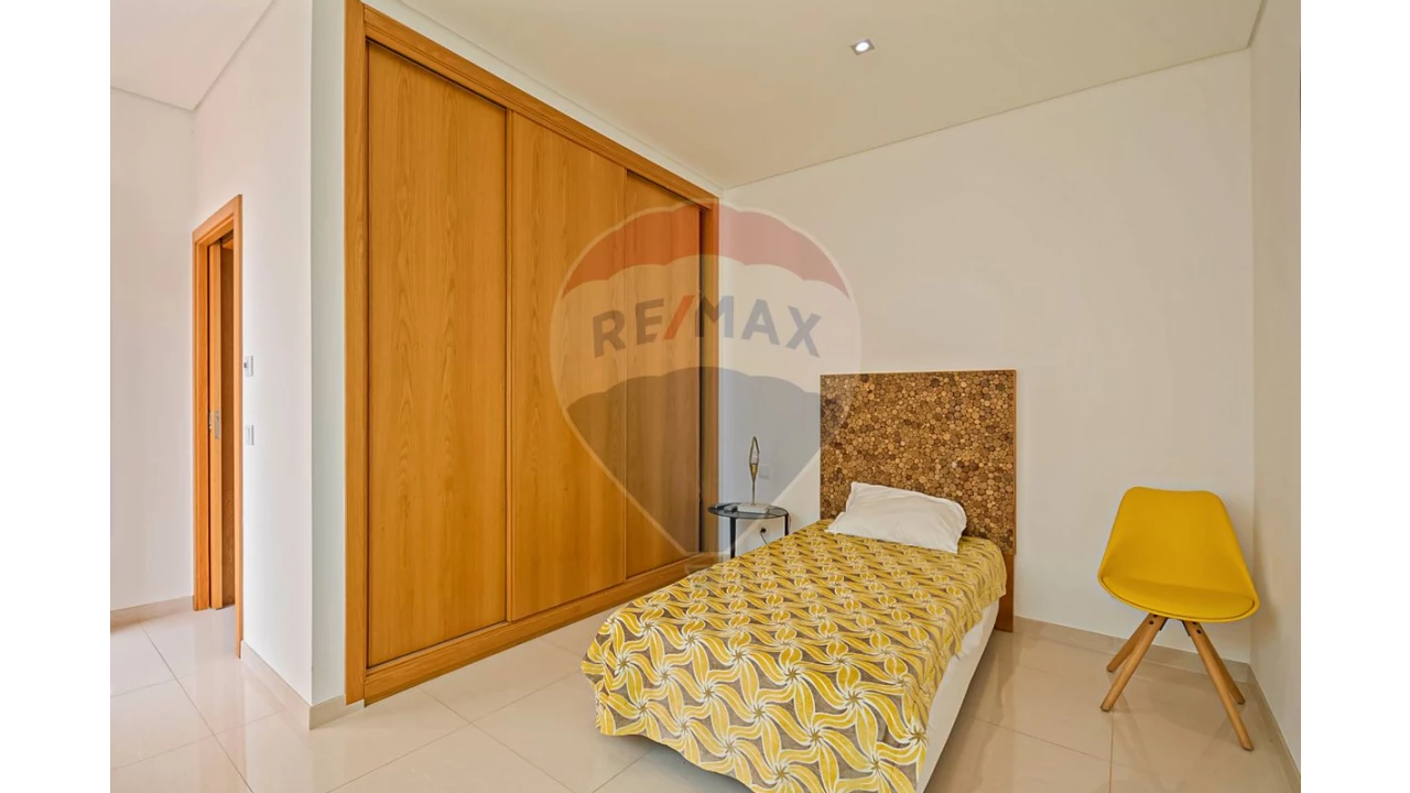 Moradia T7 para Arrendamento em Albufeira e Olhos de Água Foto 16